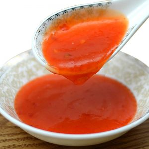 автоматска машина за пакување сос од чили